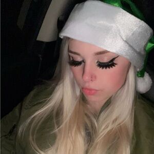 Meet your Posher, Stormy